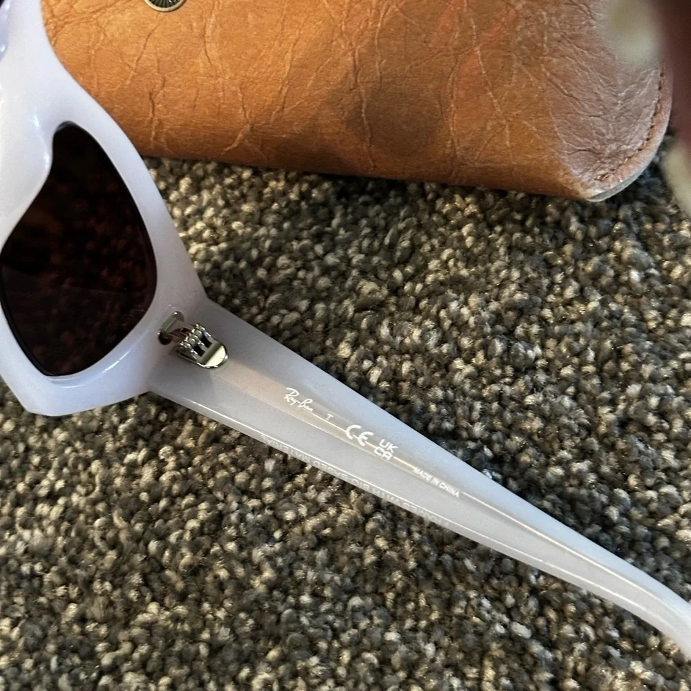 Ray-Ban Pulse limited Edition KAT BIO-BASED sunglasses - Picture 3 of 9